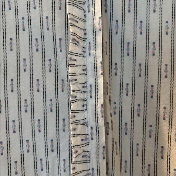 Loft Botton Down - Picture 3 of 5